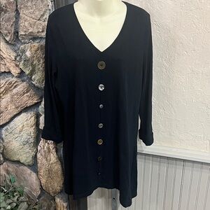 JM Collection Black Button-Down Women's Shirt